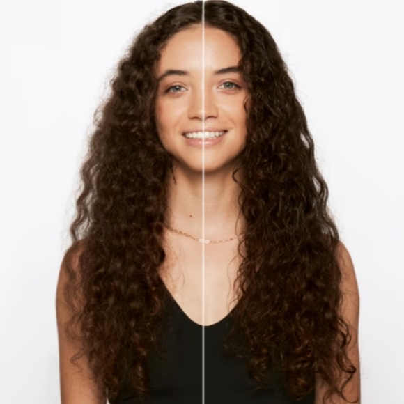 BUMBLE AND BUMBLE Invisible Oil Ultra Rich Hyaluronic Treatment Lotion - Picture 3 of 8